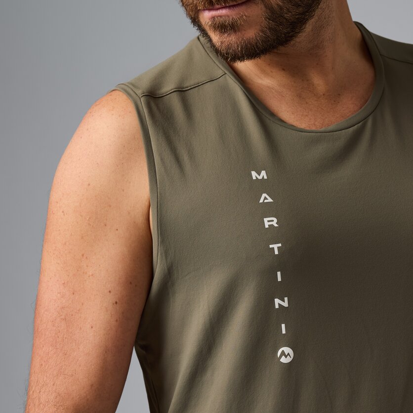 Martini Sportswear - Pacemaker Sleeveless Shirt M - Tops in white - Detail 1 - Herren