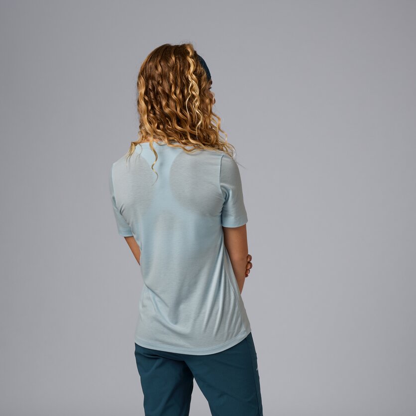 Martini Sportswear - Trektech Shirt W - T-Shirts in white - rear view model - Women